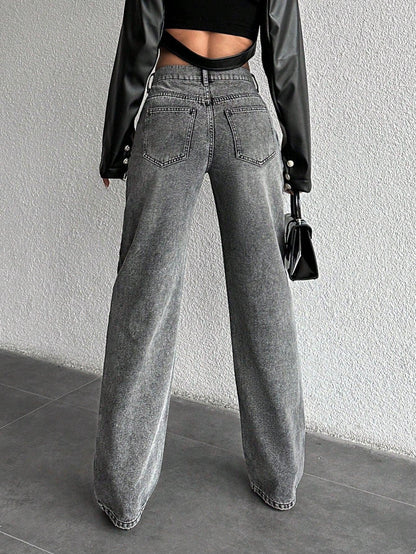 Basic Light Grey Wash Straight Leg Jeans - UrbanClubCo.